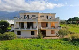 Three-storey unfinished villa within walking distance from the sea, Kyparissia, Peloponnese, Greece for 270,000 €