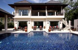 This property located at Nai Harn in walking distance to the beach for 5,400 € per week