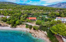 Unique villa with a guest house on the seafront in Agia Theodorou, Peloponnese, Greece for 1,250,000 €