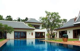 Furnished villa with a direct access to the beach, Koh Samui, Suratthani, Thailand for 8,100 € per week