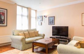 2 Bedroom 2 Bathrooms flat in Mayfair, minutes away from Oxford Circus.. Price on request