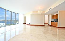 Stylish flat with ocean views in a residence on the first line of the beach, Sunny Isles Beach, Florida, USA for $1,599,000