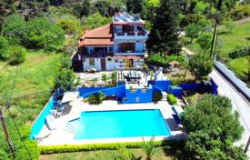 Furnished villa with a pool, a garden and beautiful views, Loutraki, Peloponnese, Greece for 230,000 €