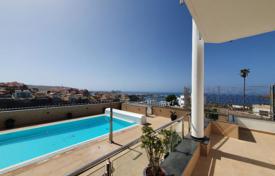 Terraced house – Mogán, Canary Islands, Spain for 6,100 € per week