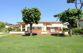 New villa 100 m from the sea, Forte dei Marmi, Tuscany, Italy for 13,000 € per week