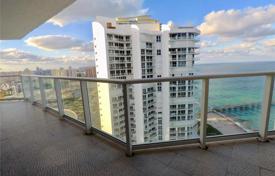 Four-room apartment on the first line of the ocean in Sunny Isles Beach, Florida, USA for $779,000