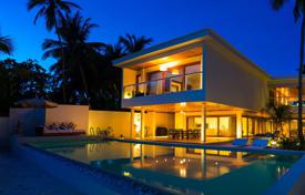 Spacious villa with a swimming pool, a panoramic view of the ocean and a direct access to the beach, Baa Atoll, Maldives for 23,500 € per week