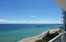 Furnished flat with ocean views in a residence on the first line of the beach, Sunny Isles Beach, USA for $992,000