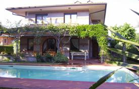 Classic spacious villa in the center of Forte dei Marmi, Tuscany, Italy for 7,500 € per week