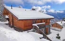 Detached house – Vaud, Switzerland for 3,300 € per week