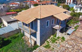 Traditional villa with a garden and outbuildings close to the renowned archaeological site, Ligourio, Greece for 160,000 €
