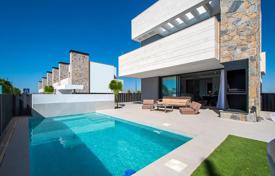 Villas with a swimming pool in a prestigious residence, Los Alcázares, Spain for 460,000 €