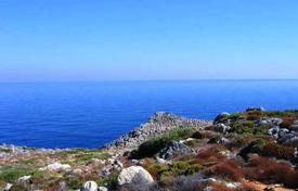 Large land plot right by the sea in Akrotiri, Chania, Crete, Greece for 950,000 €