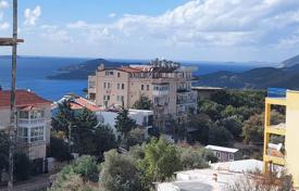 Apartment with 3 bedrooms and panoramic views of the peninsula for $395,000
