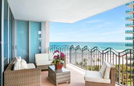 Cosy flat with ocean views in a residence on the first line of the beach, Miami Beach, Florida, USA for $2,194,000