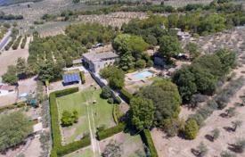 Ancient estate with a swimming pool, an orchard and an olive grove in Spoleto, Umbria, Italy for 1,300,000 €