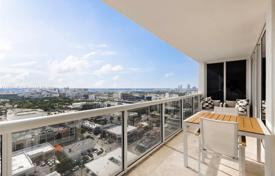 Condo – Miami Beach, Florida, USA for $800,000
