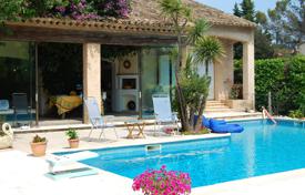Two-storey villa 400 meters from the beach in Juan les Pins, Côte d'Azur, France for 5,500 € per week