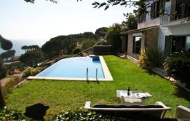 Villa with a swimming pool at 300 meters from the sea, Lloret de Mar, Spain for 4,100 € per week