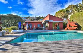 Beautiful modern villa with a swimming pool and a panoramic view of the sea, Villefranche sur Mer, France. Price on request