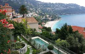 Three-level luxury villa with a pool and a panoramic sea view, Roqebrune — Cap-Martin, France for 5,500 € per week