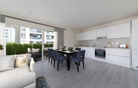 New luminous apartment with a parking space in a residence with an outdoor lounge area, close to the center of London for £359,000