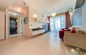 2-bedroom apartment 100 m from the seafront in Budva for 399,000 €