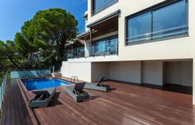 Two-storey villa with a swimming pool in a luxury residence with a port and tennis courts, 300 meters from the beach, Lloret de Mar, Spain for 7,000 € per week