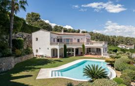 Detached house – Vallauris, Côte d'Azur (French Riviera), France for 2,250,000 €