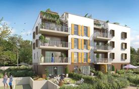 New residential complex 800 m from the beach, Antibes, Cote d'Azur, France for From 314,000 €