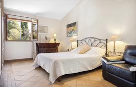Detached house – Golf Juan, Provence - Alpes - Cote d'Azur, France for 1,750,000 €