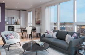 New apartments with terraces in a high-rise residence with gardens and a parking, Hounslow, United Kingdom for £383,000