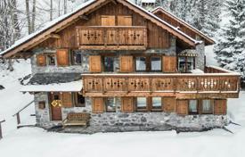 Three-storey chalet in a prestigious area, close to the ski slopes, Meribel, France for 5,000,000 €