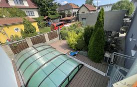 Townhome – Klecany, Central Bohemian Region, Czech Republic. Price on request