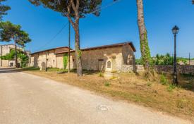 Masseria for sale in the countryside of Presicce, 6 km from Pescoluse for 735,000 €