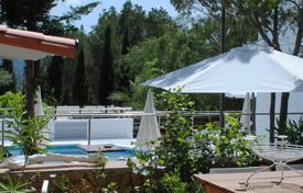 Villa for 12 guests, 5 min to Ibiza Town and 10 min to the beach for 4,800 € per week