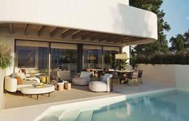 Exclusive beachfront semi-detached villas with solarium, private pool and sea views in Marbella for 3,050,000 €
