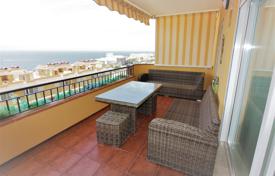 Duplex penthouse with a rooftop terrace in Puerto de Santiago, Tenerife, Spain for 404,000 €