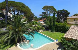 Cozy villa with a swimming pool at 150 meters from the sea, Saint-Aygulf, France for 5,500 € per week