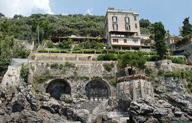 Spacious historic villa with an access to the beach, a swimming pool and a parking, Amalfi, Italy for 19,000 € per week