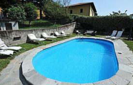 Historic villa with a panoramic view of the lake, a swimming pool and a garden, Menaggio, Italy for 7,800 € per week