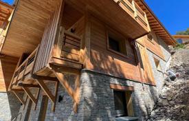 Luxury off plan 5 bedroom chalet to be built in Vaujany with outstanding views (A) (AP) for 1,944,000 €