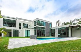 Modern villa with a backyard, a swimming pool, a terrace and two garages, Pinecrest, USA for $3,480,000