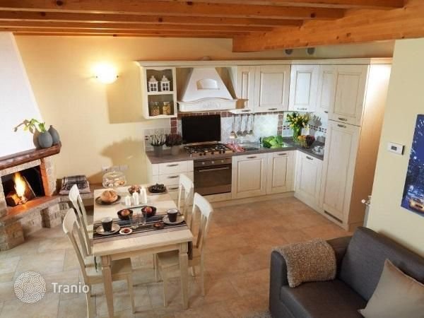 New apartments in Iseo can be bought furnished