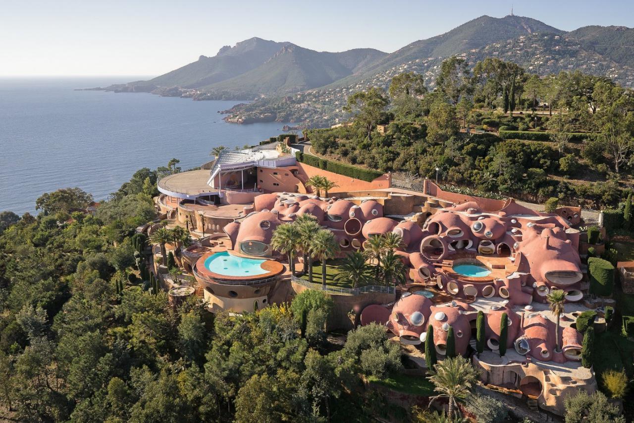 Pierre Cardin's house