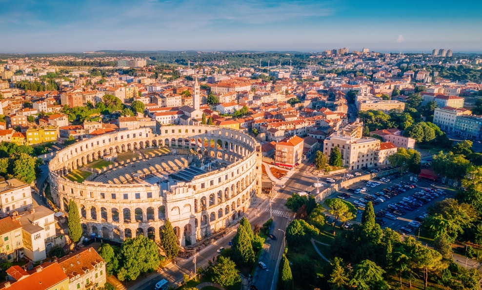 Residence Permit in Italy and Other EU Countries Based on Financial Independence