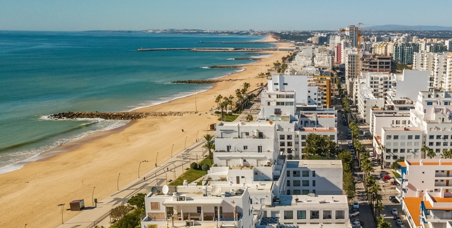 Property for Sale in Faro, Buy Real Estate from 79,000€ Tranio