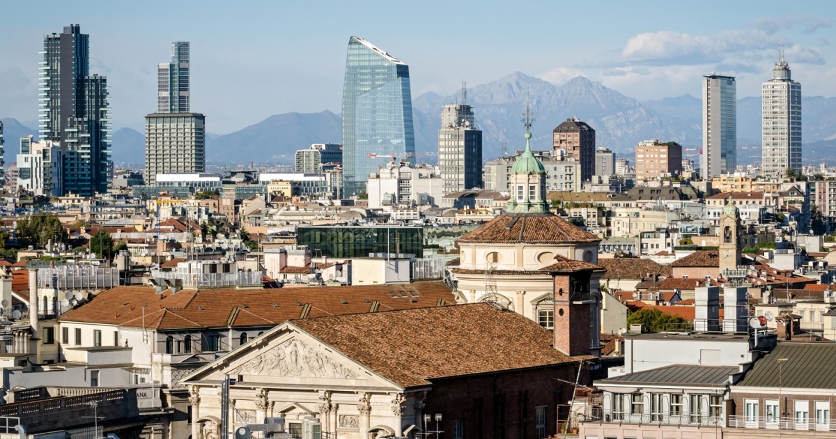Homes for sale in Milan, Italy 6 offers of houses in Milan Tranio