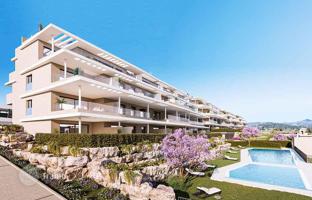 3-bedroom penthouse 135 m² in Estepona for 774,000 €