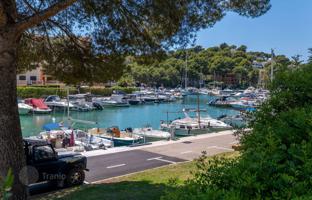6-bedroom villa 614 m² in Santa Ponsa for 4,250,000 €